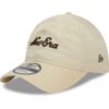 New Era 9Twenty Casual Cap - Cap de Marque Script Beige pour Hommes et Femmes en Mode Relax