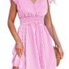 CUPSHE Mini robe d'été pour femme rayée col en V manches flottantes taille smockée